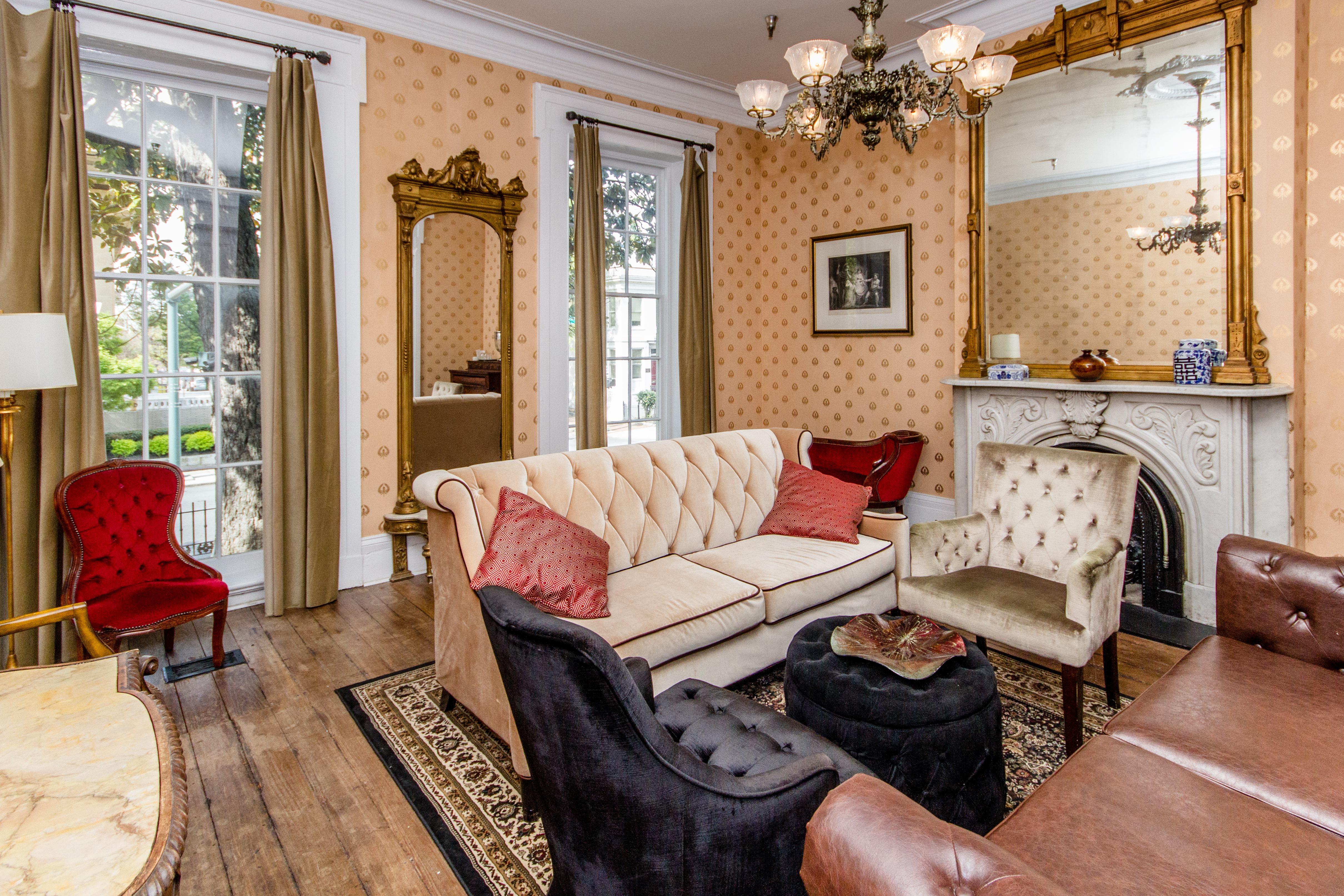 Parlour Suite 208